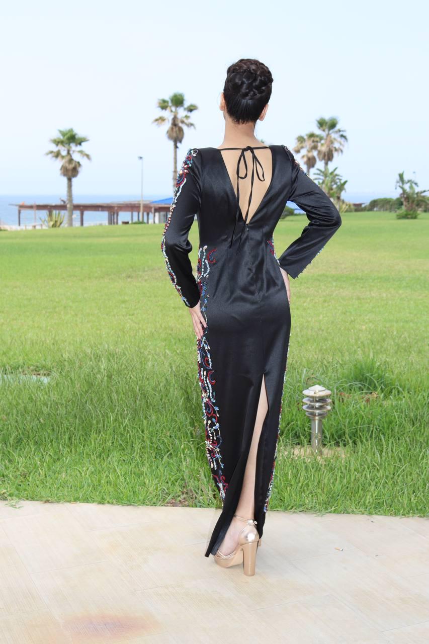 Robe de Soirée Luxe en Satin Noir, Broderie Perlée Scintillante Swarovski Unique