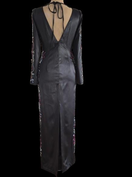 Robe de Soirée Luxe en Satin Noir, Broderie Perlée Scintillante Swarovski Unique